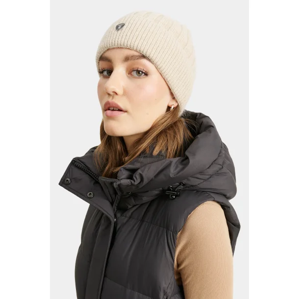 NIGHTINGALE VEST-BLACK