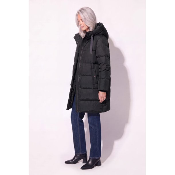SAKI COAT LEONA-BLACK